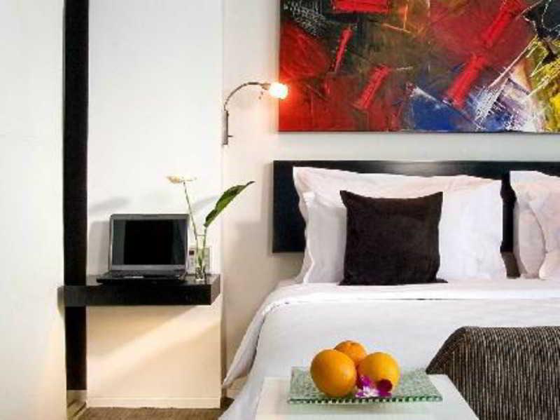 Ts Suites Sorabaya Extérieur photo