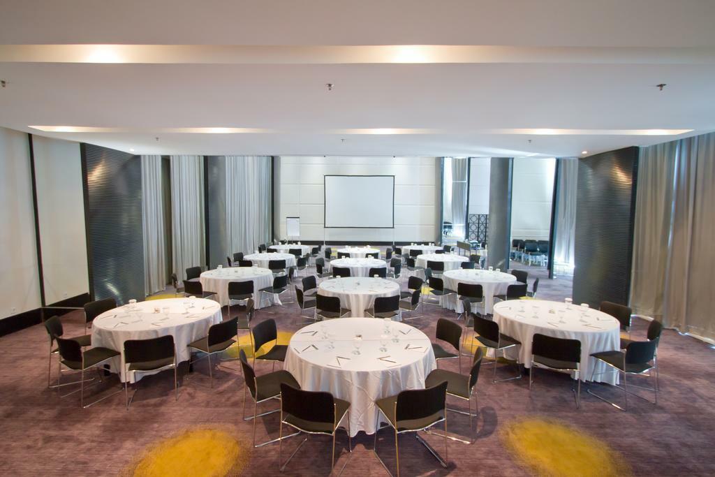 Ts Suites Sorabaya Extérieur photo